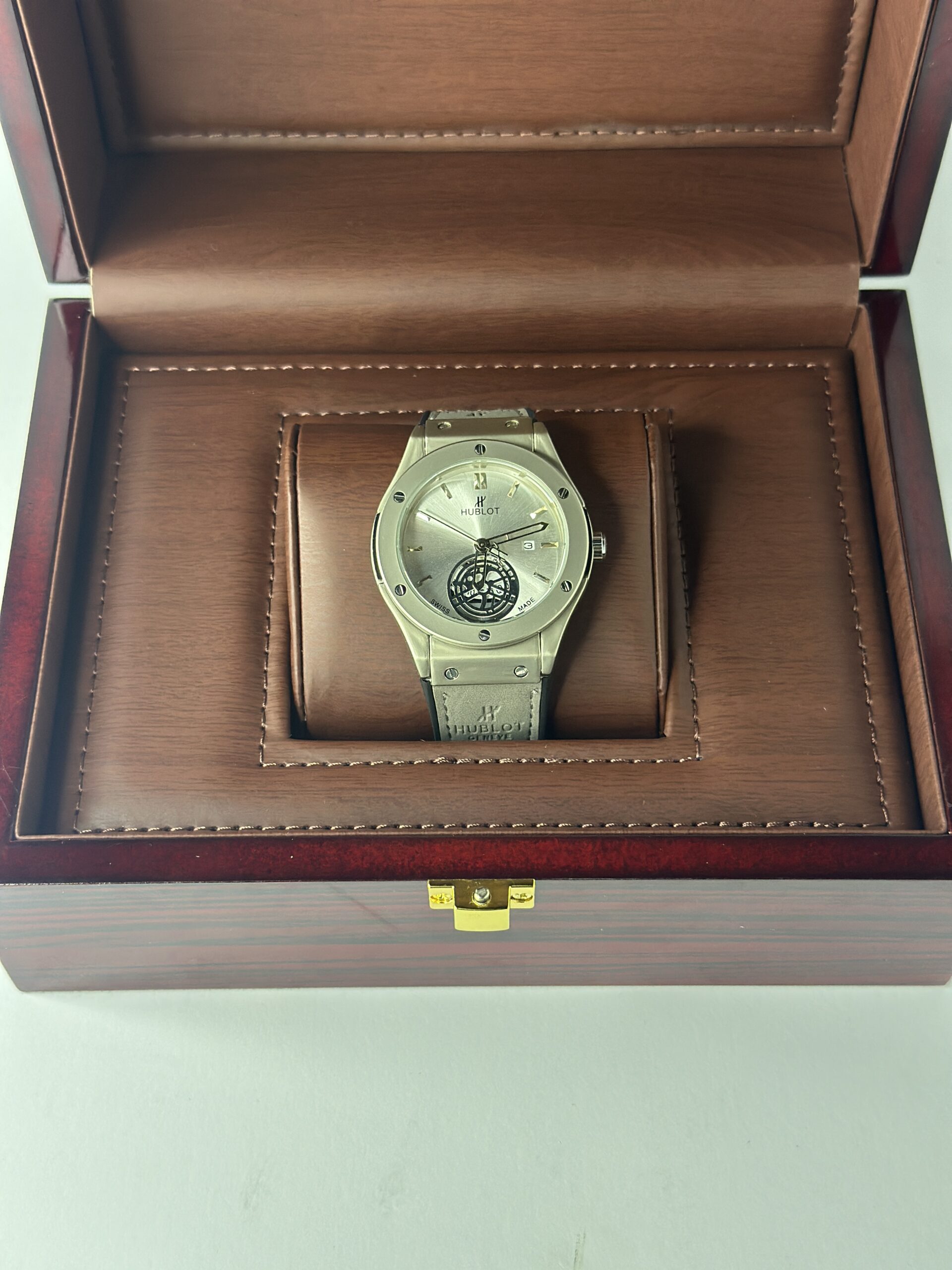 Hublot Classic Fusion Gray Titanium with Silver Dial & Gray Leather Silicon Strap - Image 5